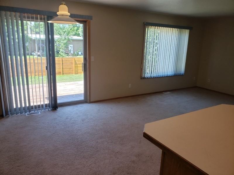 511 N 19th Ave - Photo 3 of 12