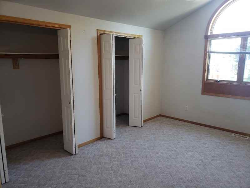 511 N 19th Ave - Photo 6 of 12