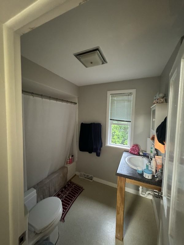617 E 9th St #B - Photo 6 of 6