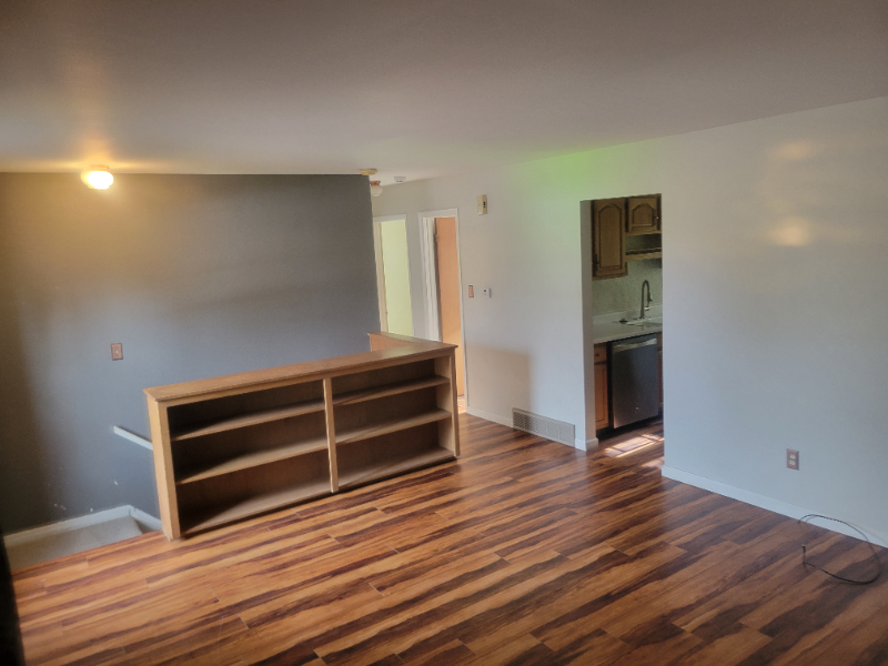 1114 Wynkoop Dr - Photo 3 of 28