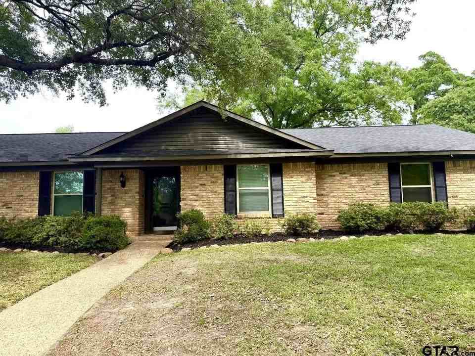 3424 Glendale Dr - Photo 2 of 20