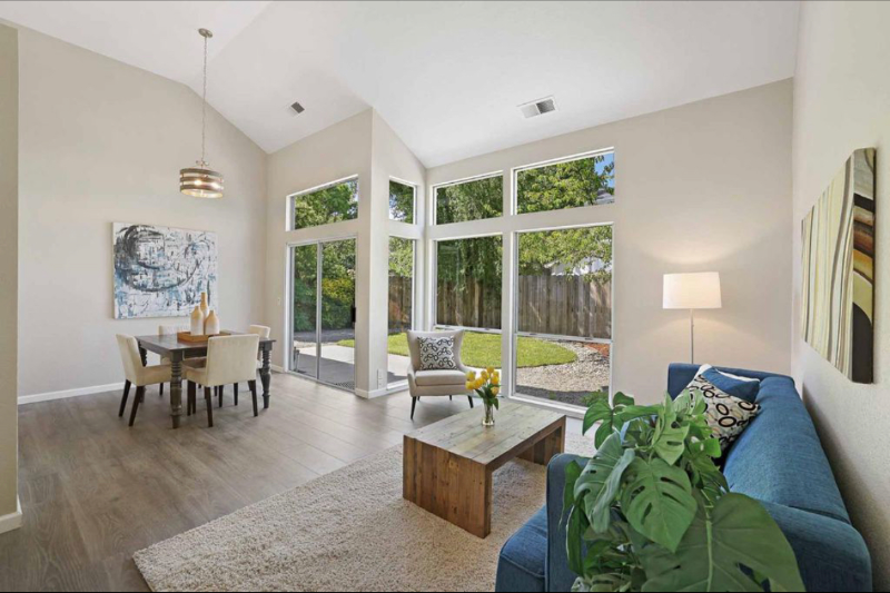 1736 Valdora St - Photo 3 of 6