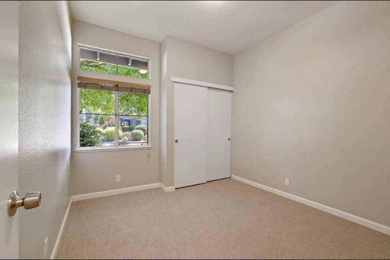 1736 Valdora St - Photo 6 of 6