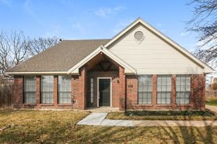 657 Edgewood Dr - Photo 1 of 1