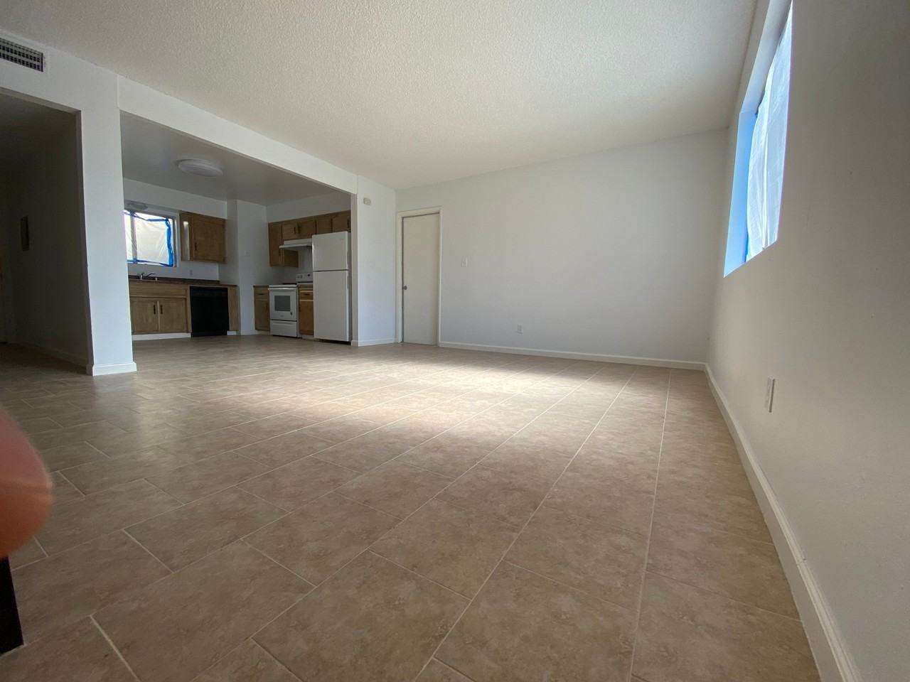 4225 Parkwood Ct #4 - Photo 3 of 20