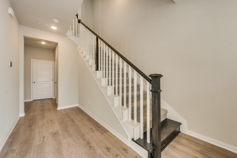 333 Ukiah St - Photo 4 of 32