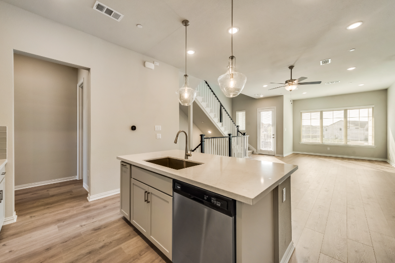 333 Ukiah St - Photo 7 of 32