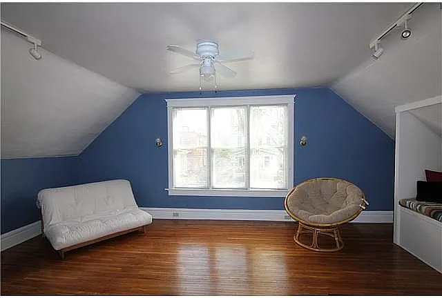 208 E Northwood Ave - Photo 3 of 10