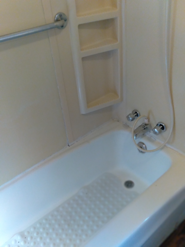 3915 Burnham Ave - Photo 2 of 12