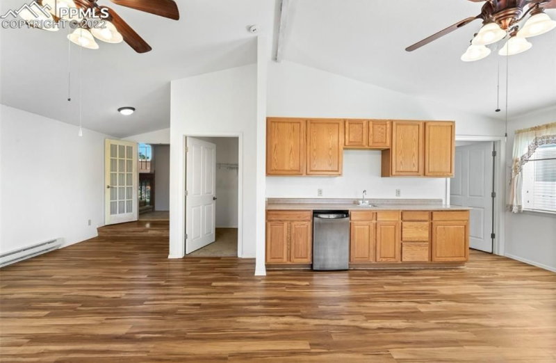 2071 Calle Fontana - Photo 6 of 26