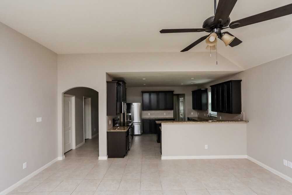 121 Parks Branch Rd - Photo 5 of 17