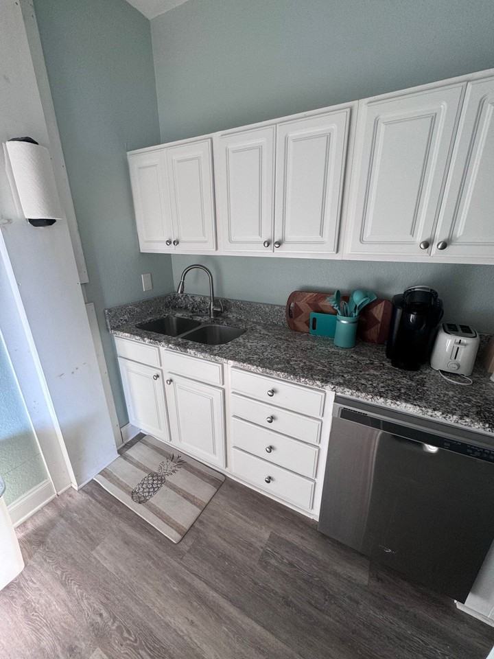 4326 Shady Ln - Photo 3 of 14