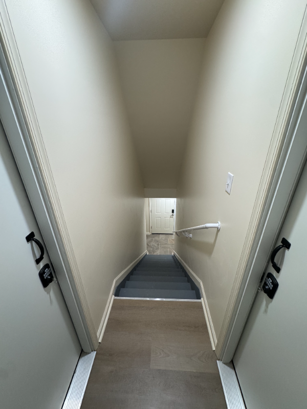 617A Fairview Ave #617B - Photo 5 of 12