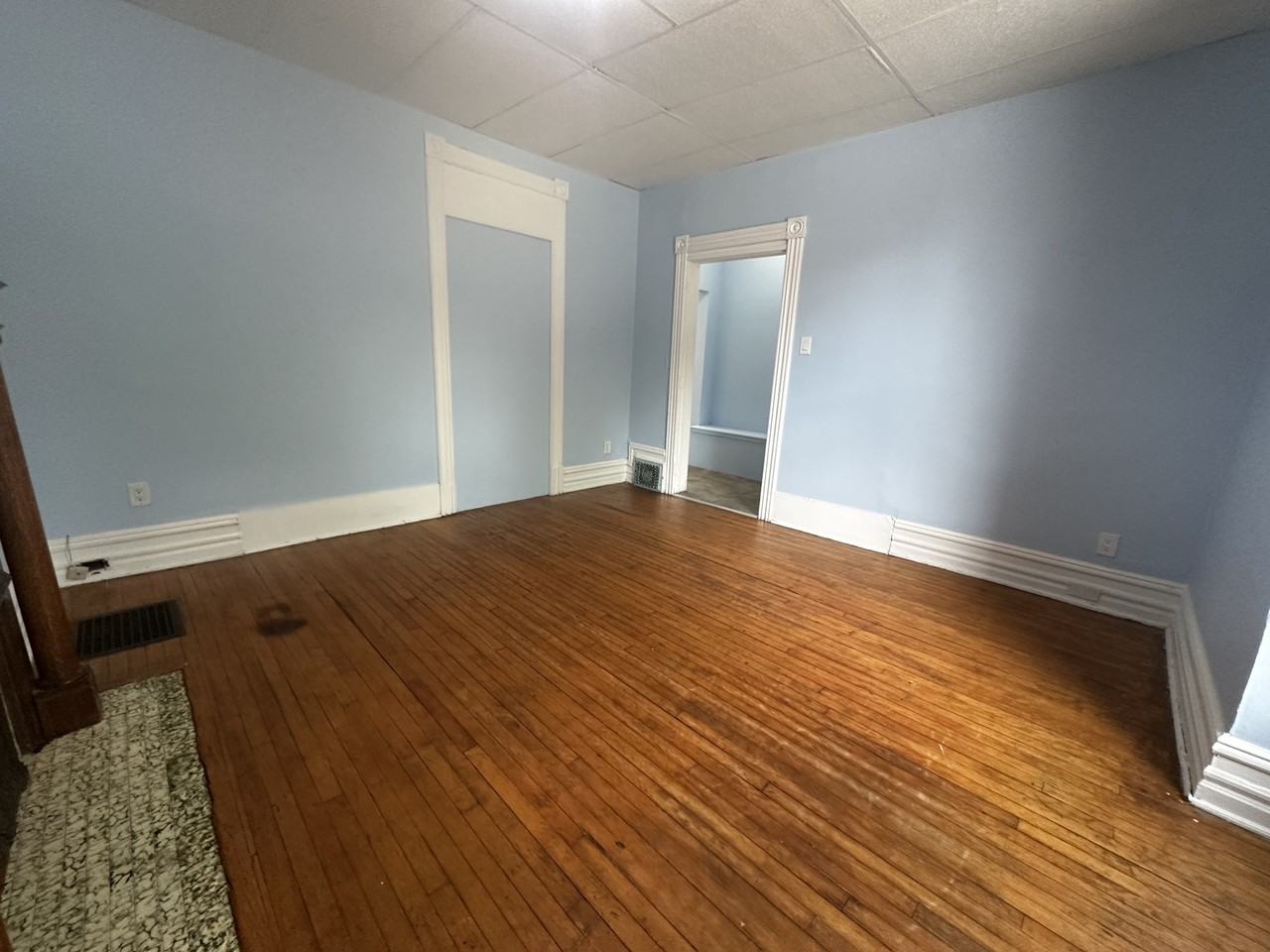 505 Kent St - Photo 4 of 20