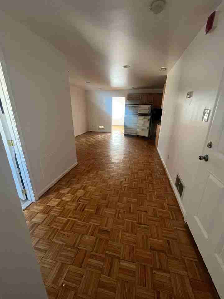1211 Ridge Ave #1 - Photo 6 of 9