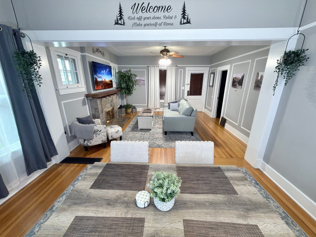 1326 E Platte Ave - Photo 5 of 17