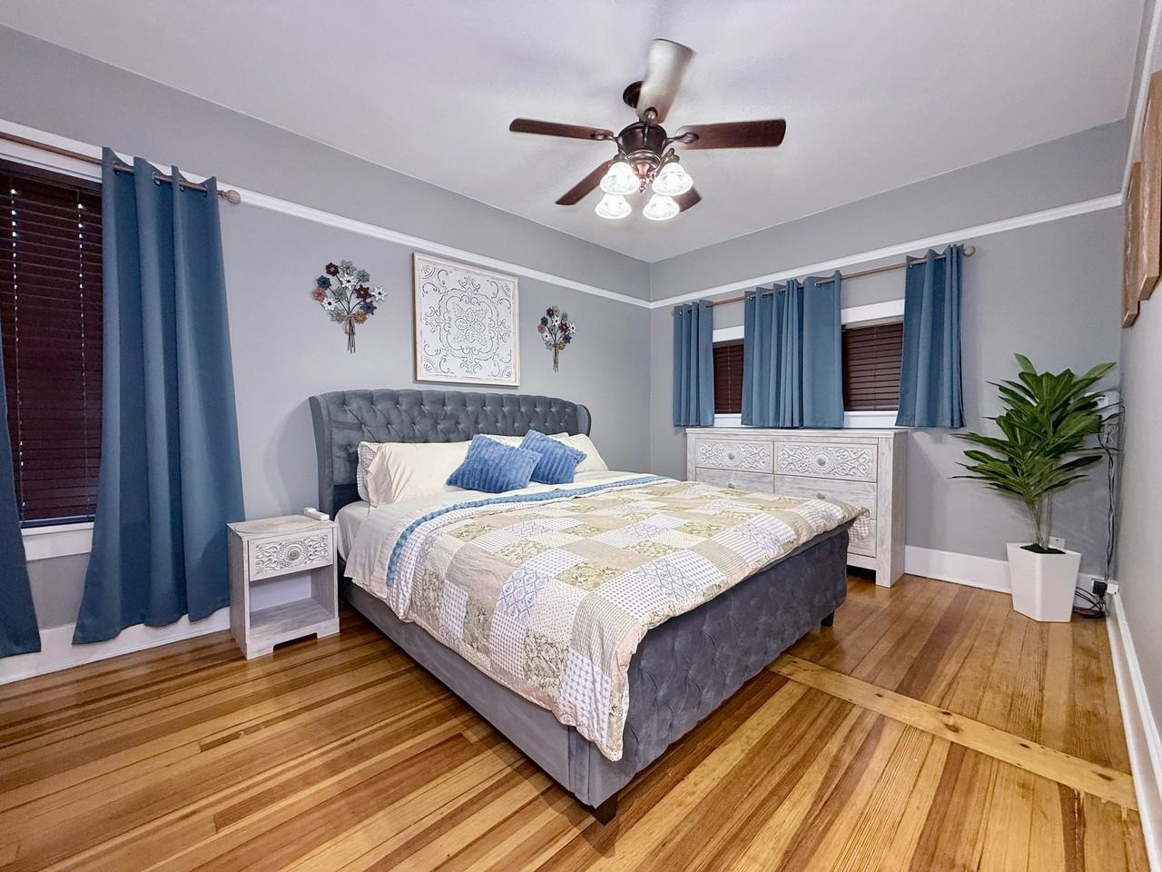 1326 E Platte Ave - Photo 6 of 17
