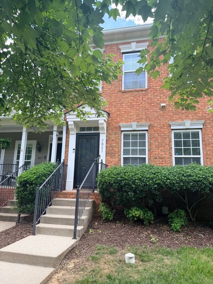 7031 Sunnywood Dr - Photo 2 of 24