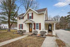 featured image of 430 N Linden St