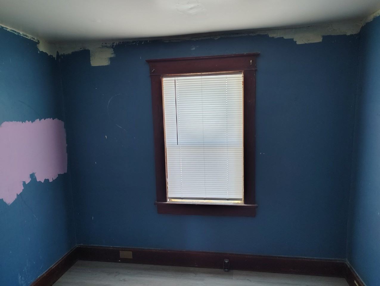 140 Illinois St - Photo 2 of 17