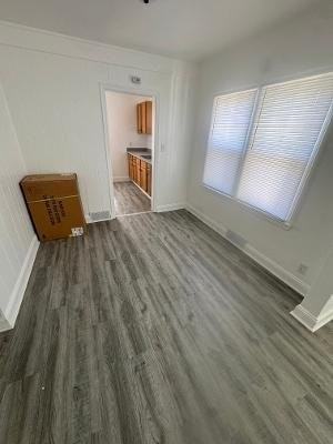 1807 E Walnut St - Photo 6 of 15