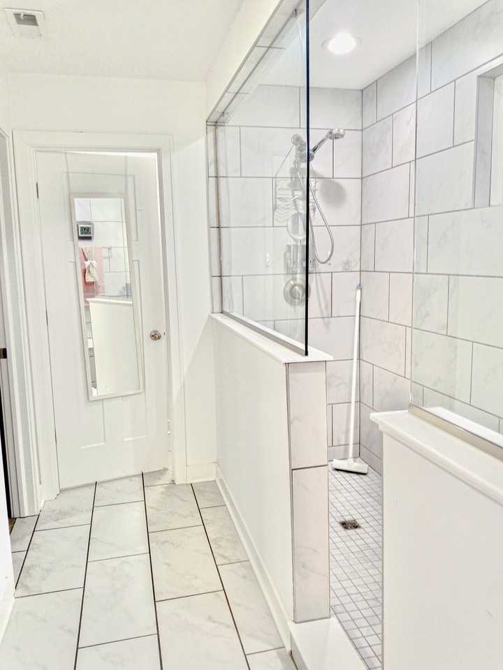 1 Lavina Ln #2THMASTER - Photo 2 of 6
