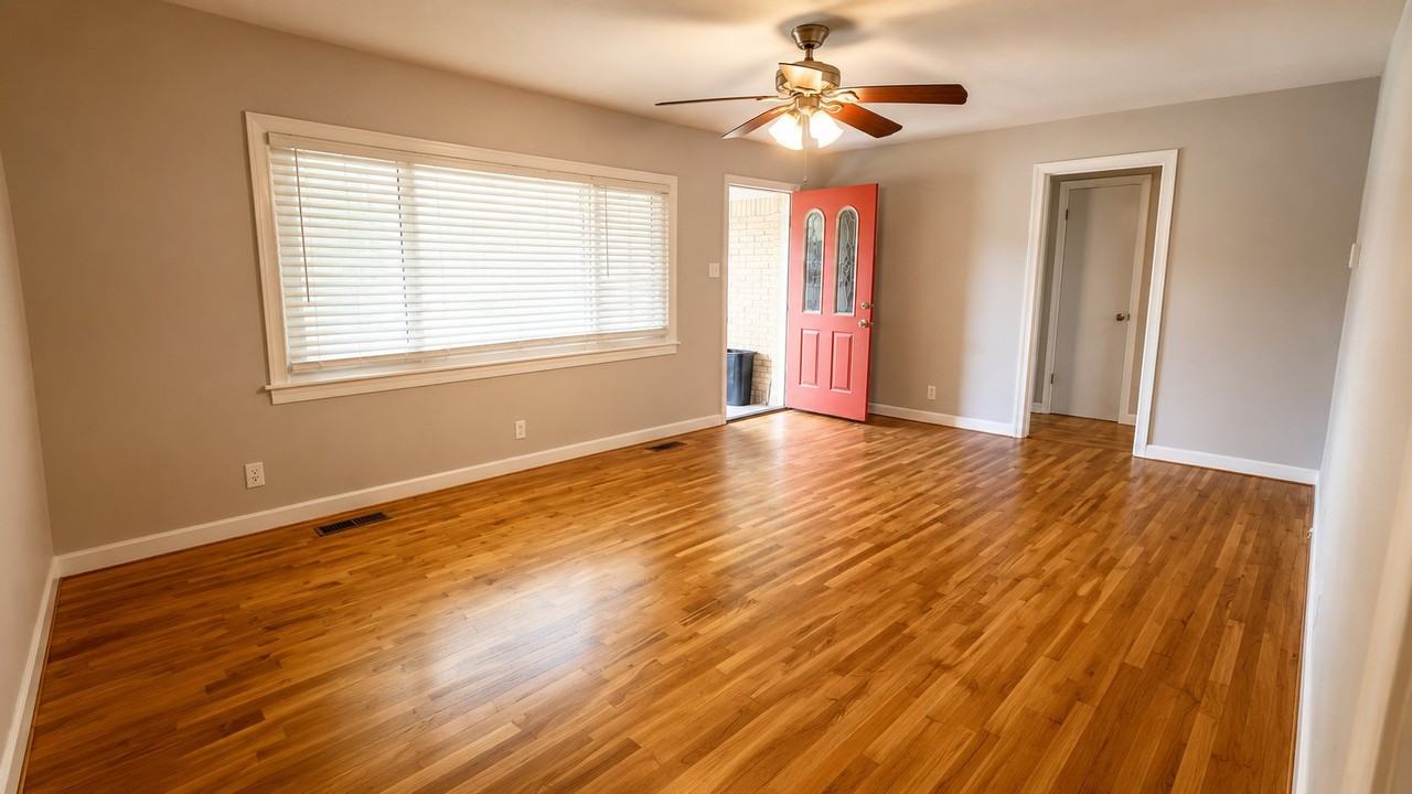 1116 Parkway Dr - Photo 2 of 13