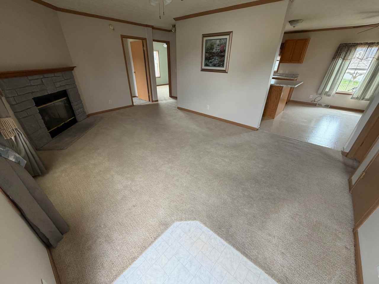 229 Taylor Dr - Photo 2 of 10