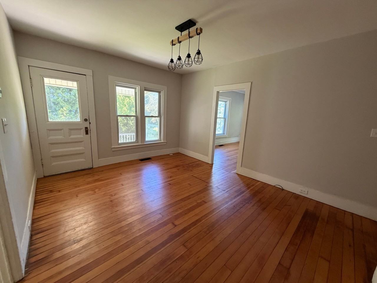 30 Edgewood St #B - Photo 3 of 11