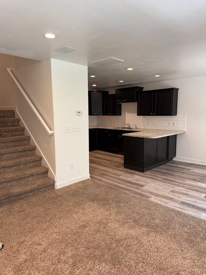 14285 S Side Hill Ln - Photo 2 of 31