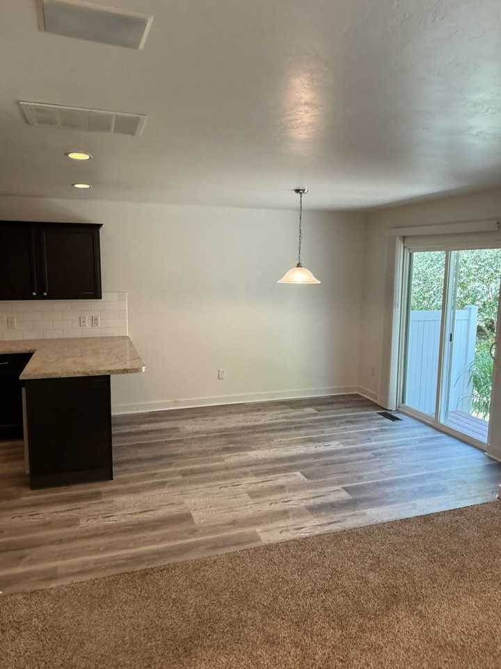 14285 S Side Hill Ln - Photo 5 of 31