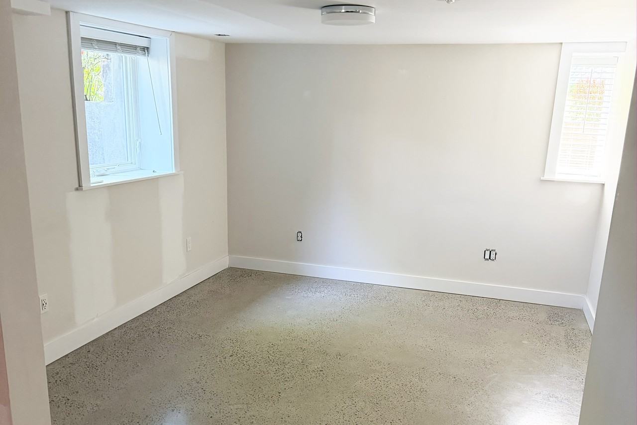 172 High Park Avenue - Photo 5 of 17