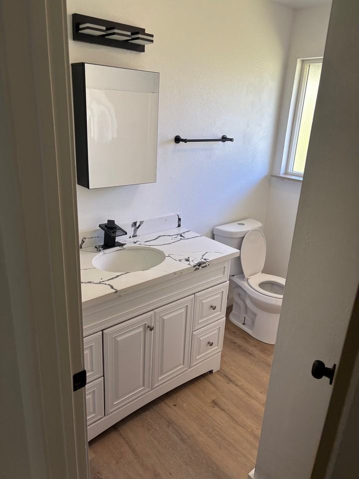 1816 Aberdeen Ave - Photo 6 of 9