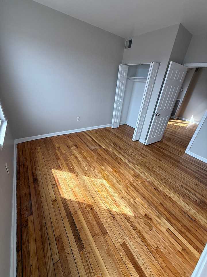 2505 Main St - Photo 5 of 19