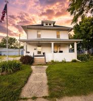 featured image of 215 Marion St