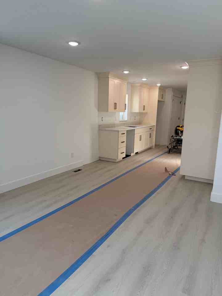266 Sw - Photo 3 of 11