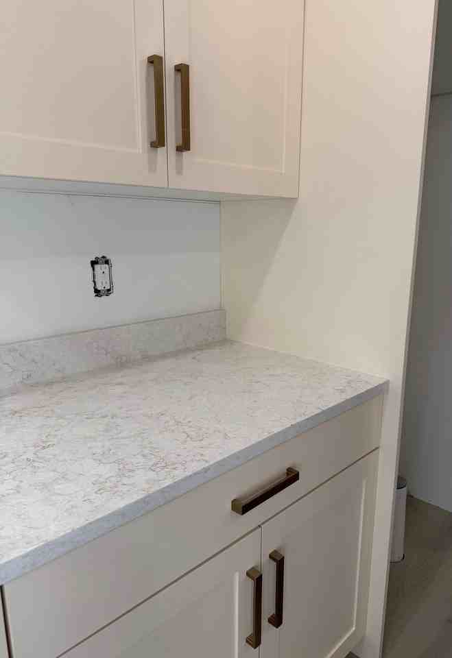 266 Sw - Photo 5 of 11