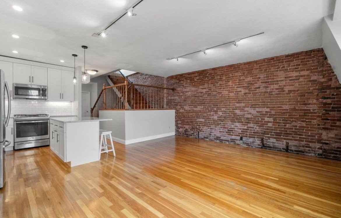 35 High St #4 - Photo 7 of 17