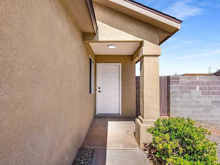 10640 Rigoletto Dr Nw - Photo 2 of 20