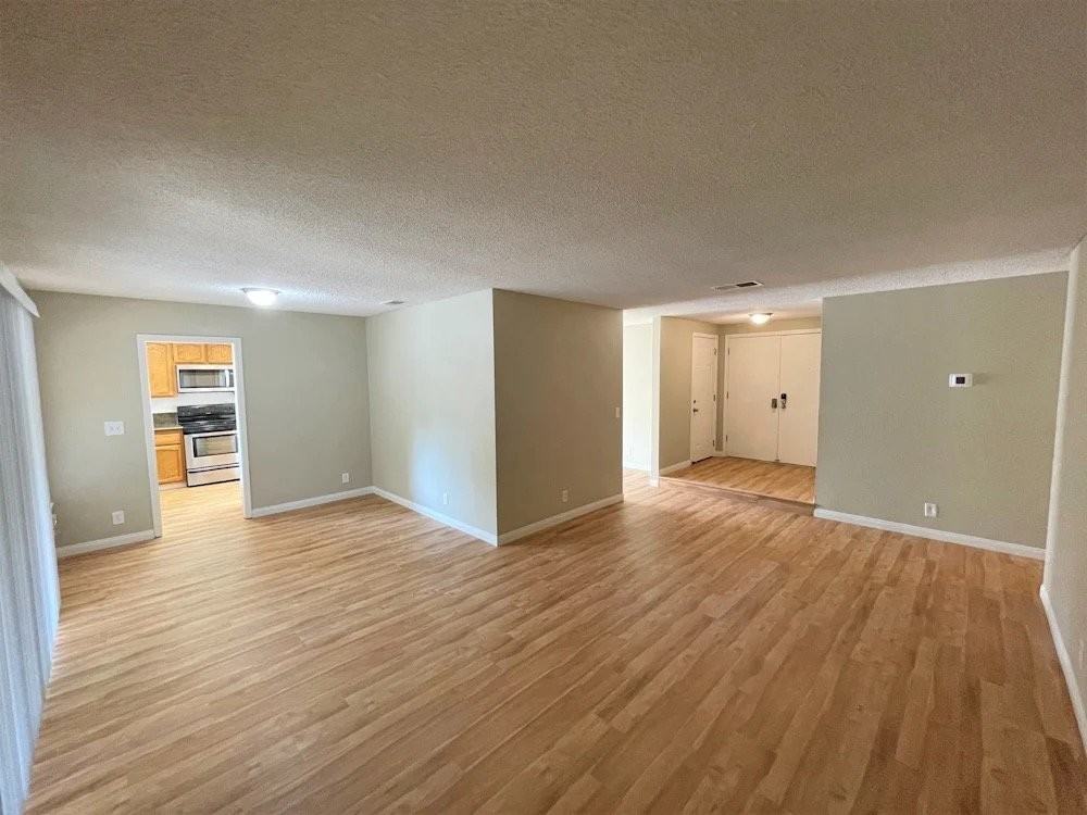 4886 Birkdale Cir - Photo 6 of 8