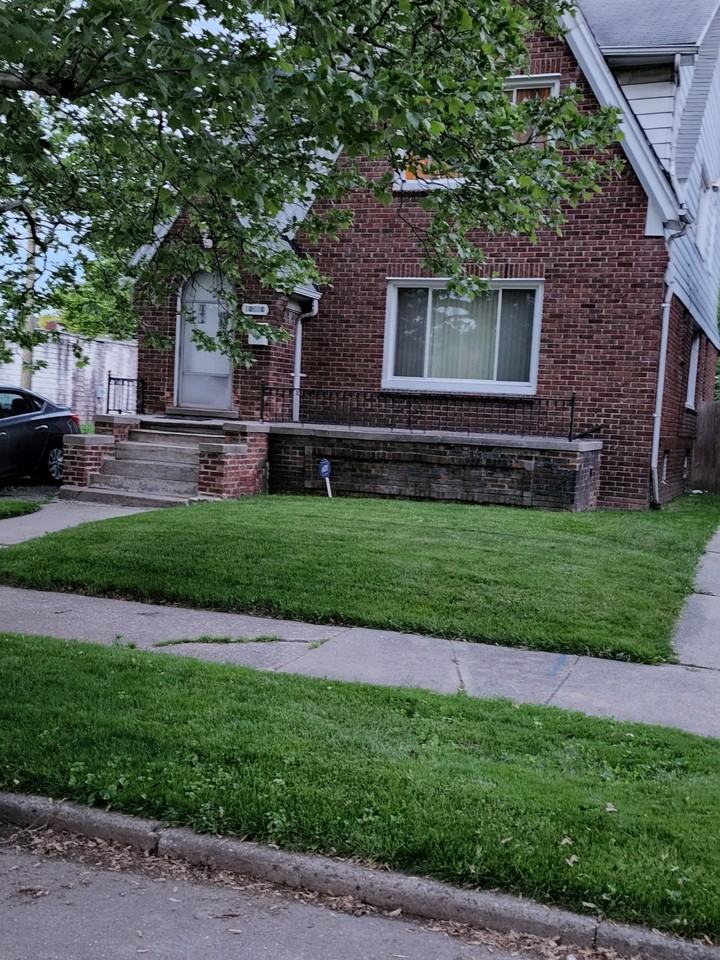 10880 Stratman St #1 - Photo 6 of 10