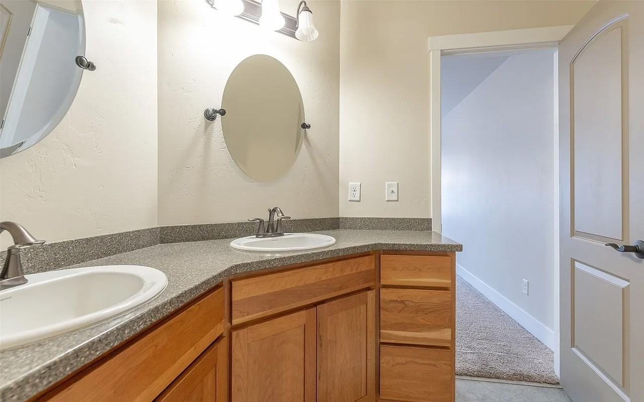 1543 7th Ave W - Photo 2 of 20