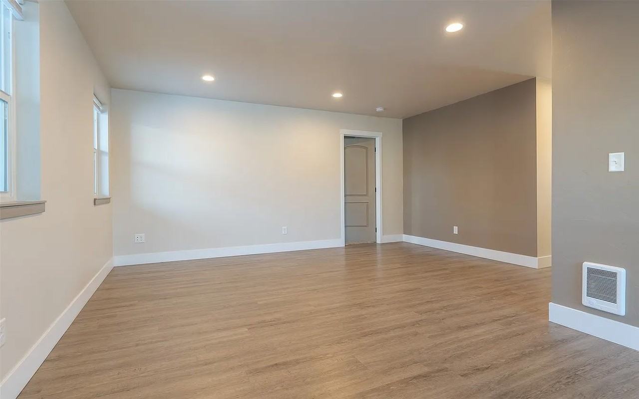 1543 7th Ave W - Photo 7 of 20