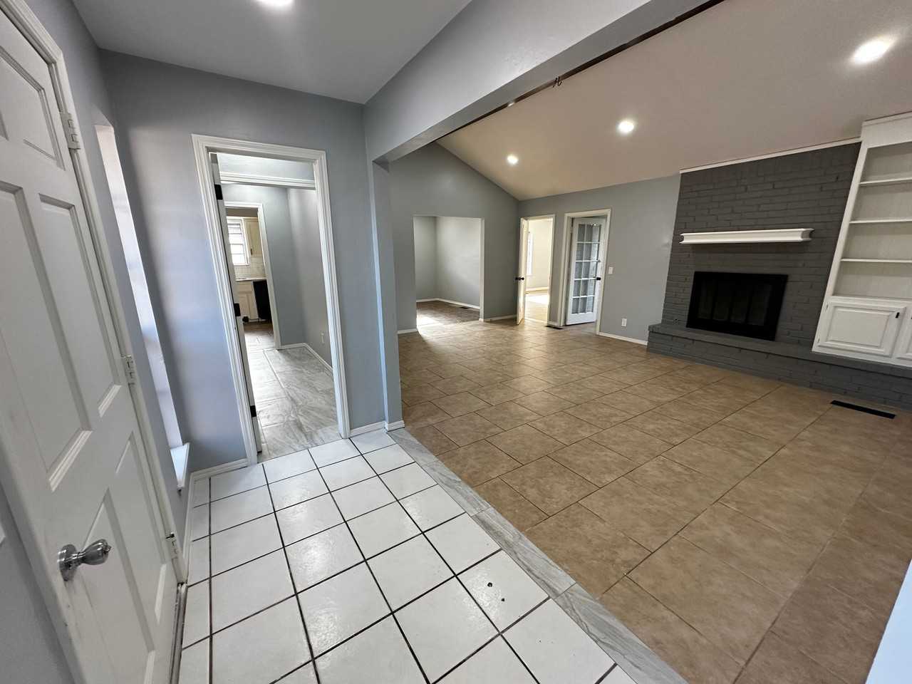 8031 Nw 31st Ter - Photo 2 of 20