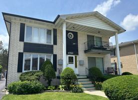 featured image of 4516 Park Ave #2S