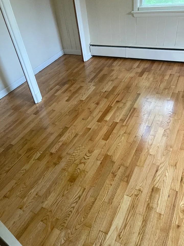 115 W Monmouth St #2 - Photo 3 of 9