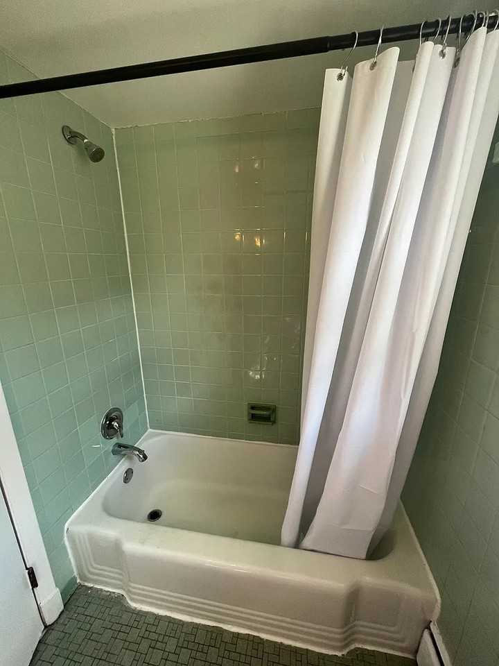 115 W Monmouth St #2 - Photo 5 of 9