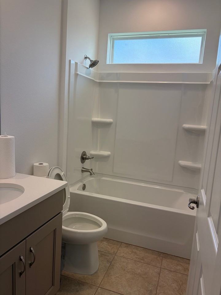 5754 Sw 71st Ave - Photo 3 of 20