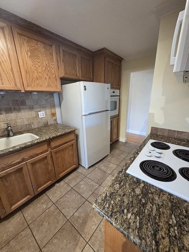 4953 Kenson Dr - Photo 7 of 10