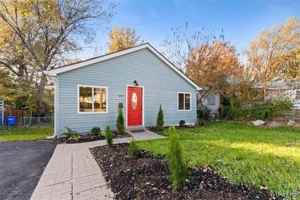 featured image of 3221 Suncrest Ave